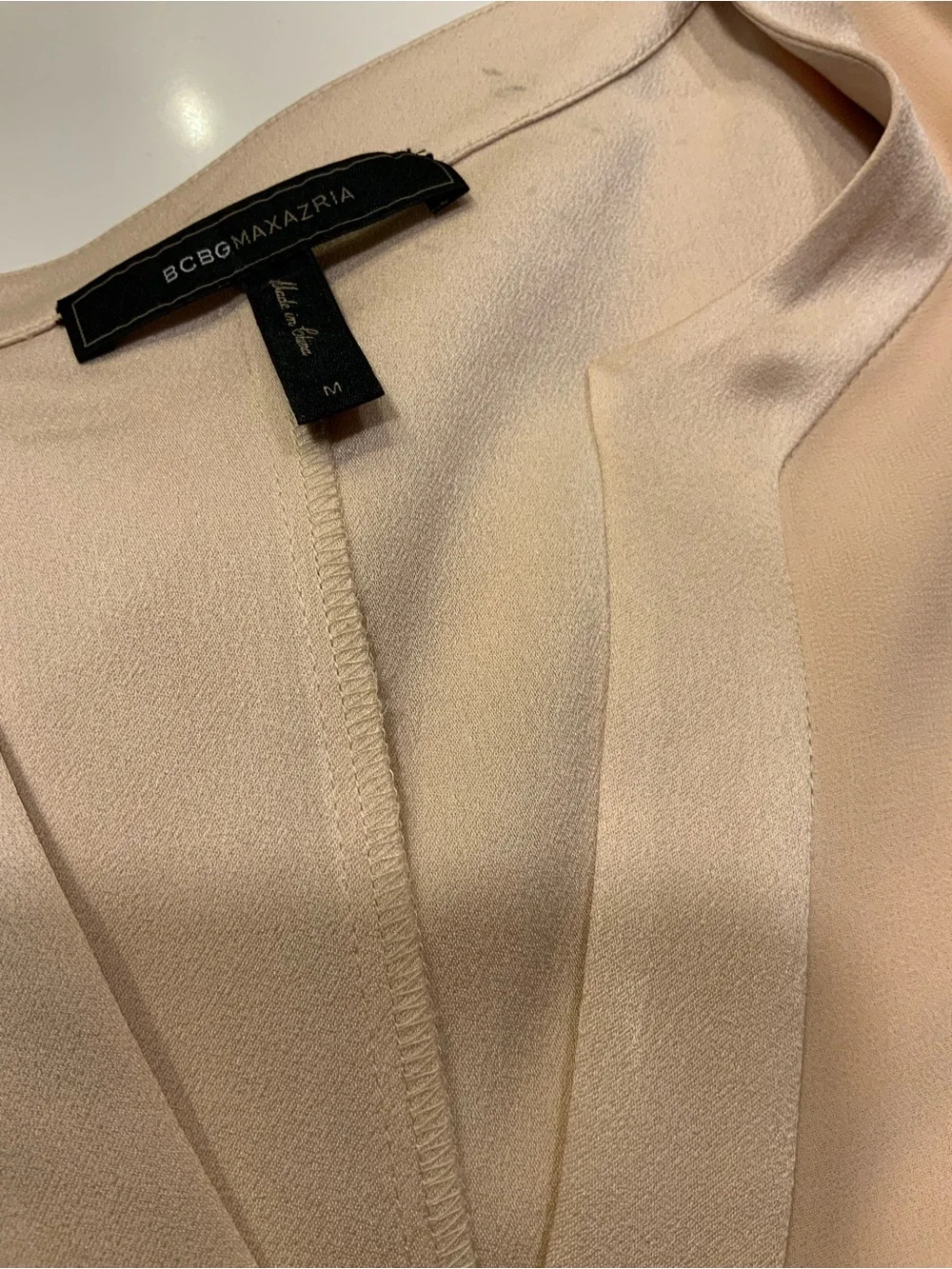 BCBGMaxAzria Cream Long-Sleeve V-Neck Tunic